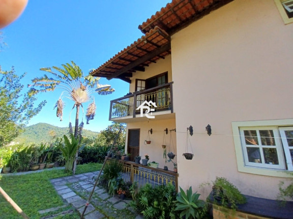 Casa de Condomínio com 4 Quartos à Venda, 2.000 m² em Maria Paula - Niterói