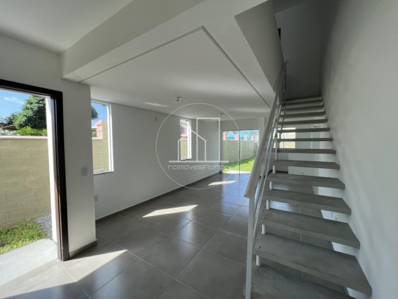 Imagem Casa com 3 Quartos à Venda, 185 m² em São João Do Rio Vermelho - Florianópolis Imagem Casa com 3 Quartos à Venda, 185 m² em São João Do Rio Vermelho - Florianópolis