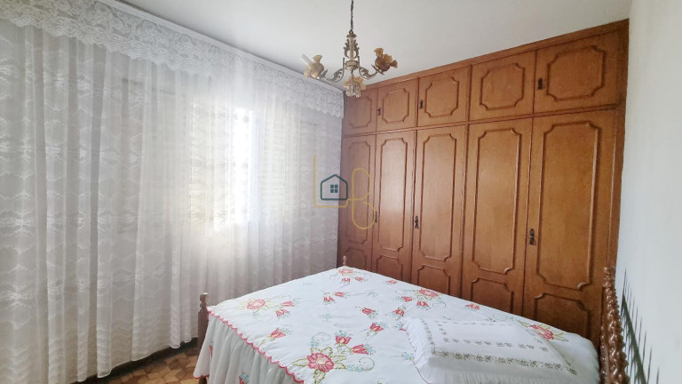 Imagem Sobrado com 3 Quartos à Venda, 243 m² em Jardim Palmares - Londrina
