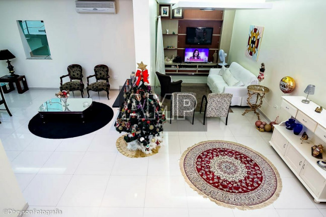 Imagem Casa com 3 Quartos à Venda, 250 m² em Tarumã - Manaus