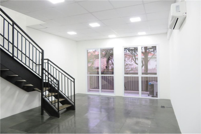 Sala Comercial à Venda, 75 m² em Jabaquara - São Paulo