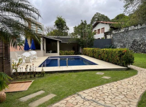 Imagem Casa com 3 Quartos à Venda, 311 m² em Pituaçu - Salvador