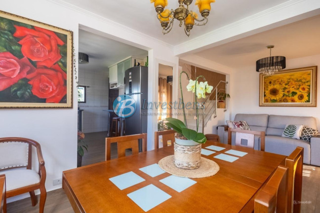 Imagem Sobrado com 3 Quartos à Venda, 110 m² em Santa Cândida - Curitiba