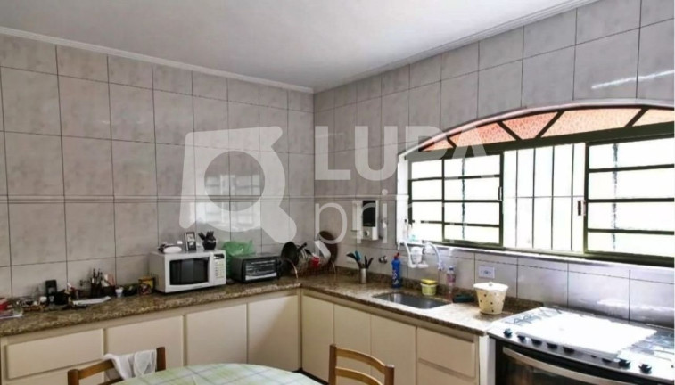 Imagem Casa com 3 Quartos à Venda, 300 m² em Jardim Guanca - São Paulo