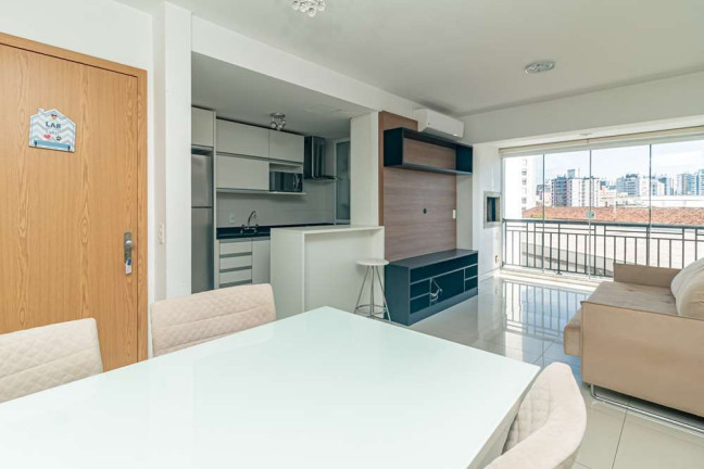 Apartamento com 2 Quartos à Venda, 69 m² em Passo Da Areia - Porto Alegre