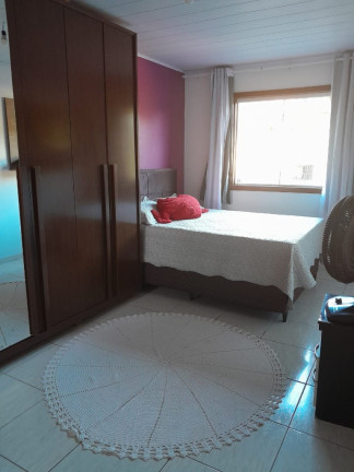 Imagem Casa com 6 Quartos à Venda, 260 m² em Olaria - Guarapari Imagem Casa com 6 Quartos à Venda, 260 m² em Olaria - Guarapari