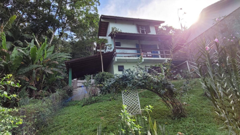 Imagem Casa com 2 Quartos à Venda, 123 m² em Glória - Joinville