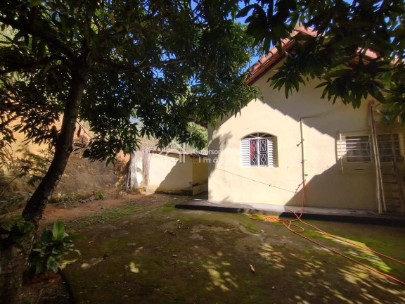Imagem Casa com 4 Quartos à Venda, 176 m² em Centro - Mantena Imagem Casa com 4 Quartos à Venda, 176 m² em Centro - Mantena