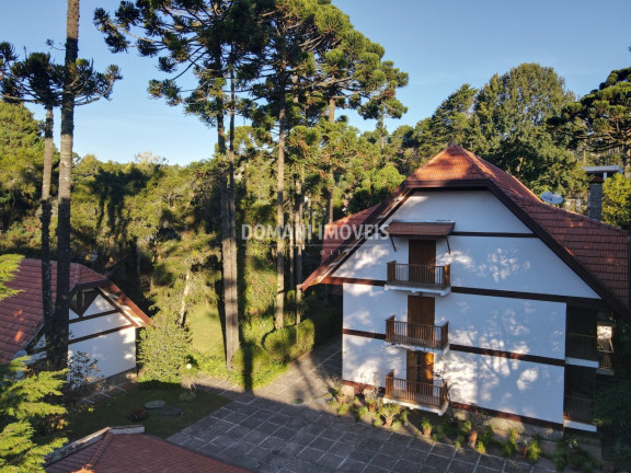 Imagem Imóvel com 3 Quartos à Venda, 159 m² em Região De Capivari - Campos Do Jordão