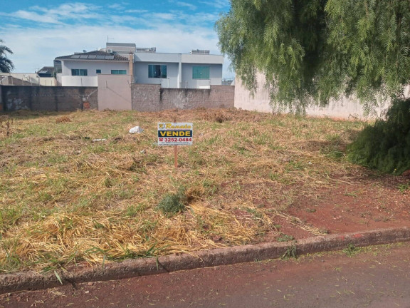 Terreno à Venda, 377 m² em Jardim Vale Das Perobas - Arapongas