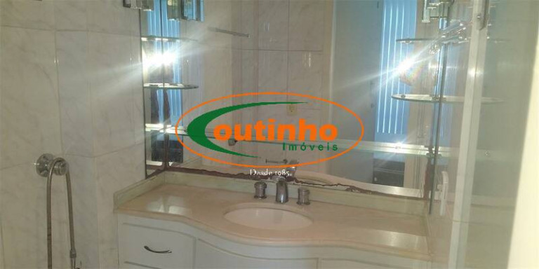 Imagem Apartamento com 2 Quartos à Venda, 90 m² em Tijuca - Rio De Janeiro Imagem Apartamento com 2 Quartos à Venda, 90 m² em Tijuca - Rio De Janeiro