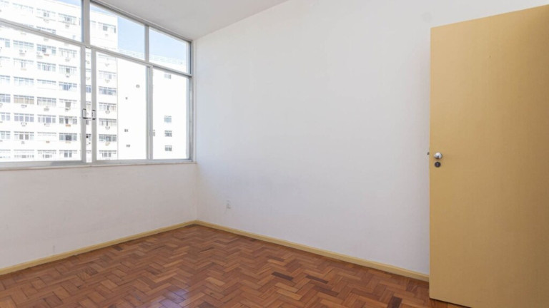 Imagem Imóvel com 1 Quarto à Venda, 40 m² em Catete - Rio De Janeiro