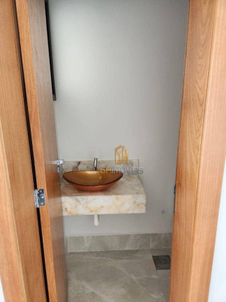 Imagem Casa com 4 Quartos à Venda, 210 m² em Residencial Goiânia Golfe Clube - Goiânia Imagem Casa com 4 Quartos à Venda, 210 m² em Residencial Goiânia Golfe Clube - Goiânia