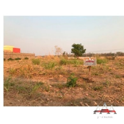 Terreno em Condomínio à Venda, 1.350 m² em Jardim Presidente I - Cuiabá