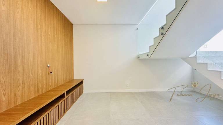 Imagem Casa com 3 Quartos à Venda, 300 m² em Roncáglia - Valinhos Imagem Casa com 3 Quartos à Venda, 300 m² em Roncáglia - Valinhos