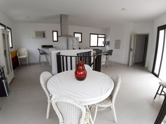 Imagem Cobertura com 4 Quartos à Venda, 216 m² em Pitangueiras - Guarujá Imagem Cobertura com 4 Quartos à Venda, 216 m² em Pitangueiras - Guarujá