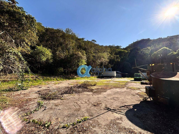 Imagem Galpão para Alugar, 650 m² em Quarteirão Brasileiro - Petrópolis Imagem Galpão para Alugar, 650 m² em Quarteirão Brasileiro - Petrópolis