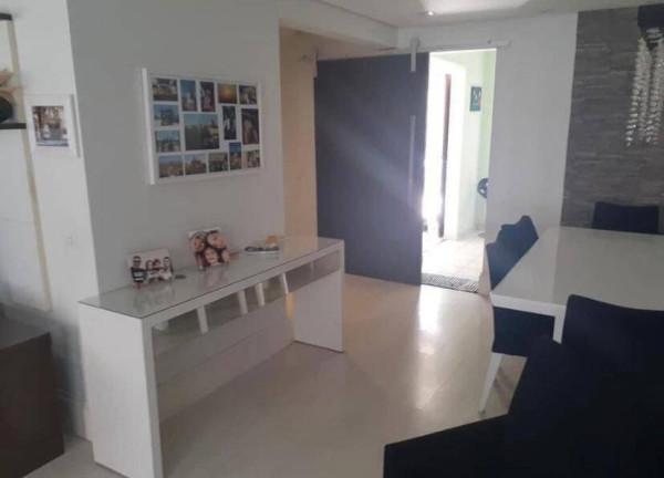 Imagem Casa com 3 Quartos à Venda, 160 m² em Granja Viana - Cotia Imagem Casa com 3 Quartos à Venda, 160 m² em Granja Viana - Cotia