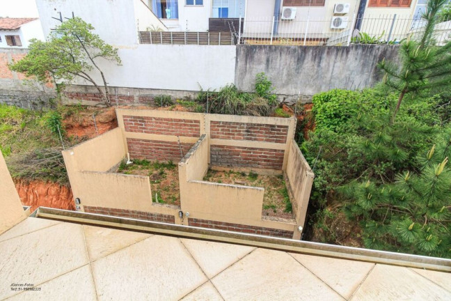 Imagem Imóvel com 2 Quartos à Venda, em Hípica - Porto Alegre Imagem Imóvel com 2 Quartos à Venda, em Hípica - Porto Alegre