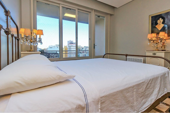 Imagem Apartamento com 4 Quartos à Venda, 221 m² em Independência - Porto Alegre Imagem Apartamento com 4 Quartos à Venda, 221 m² em Independência - Porto Alegre