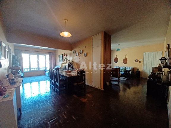 Imagem Casa com 3 Quartos à Venda, 240 m² em Albuquerque - Teresópolis Imagem Casa com 3 Quartos à Venda, 240 m² em Albuquerque - Teresópolis