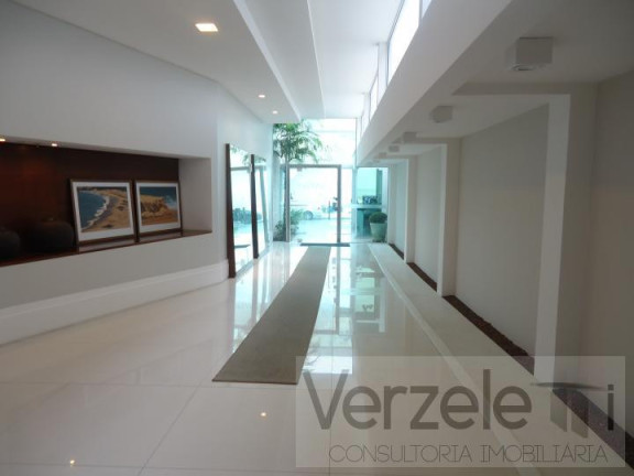 Imagem Apartamento com 4 Quartos à Venda, 200 m² em Centro - Balneário Camboriú Imagem Apartamento com 4 Quartos à Venda, 200 m² em Centro - Balneário Camboriú