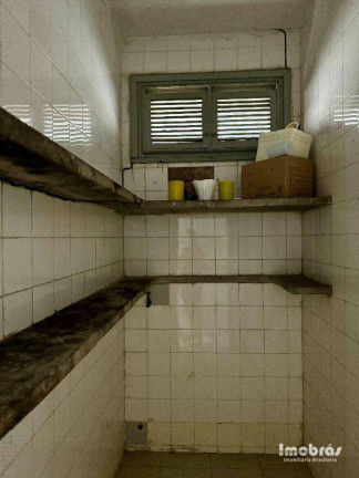 Imagem Casa com 7 Quartos à Venda, 731 m² em Montese - Fortaleza Imagem Casa com 7 Quartos à Venda, 731 m² em Montese - Fortaleza
