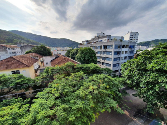 Imagem Imóvel com 3 Quartos à Venda, 75 m² em Grajaú - Rio De Janeiro Imagem Imóvel com 3 Quartos à Venda, 75 m² em Grajaú - Rio De Janeiro