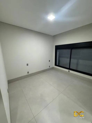 Casa de Condomínio com 3 Quartos à Venda, 239 m² em Santa Rosa - Cuiabá