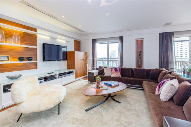 Imagem Apartamento com 3 Quartos à Venda, 633 m² em Moema - São Paulo