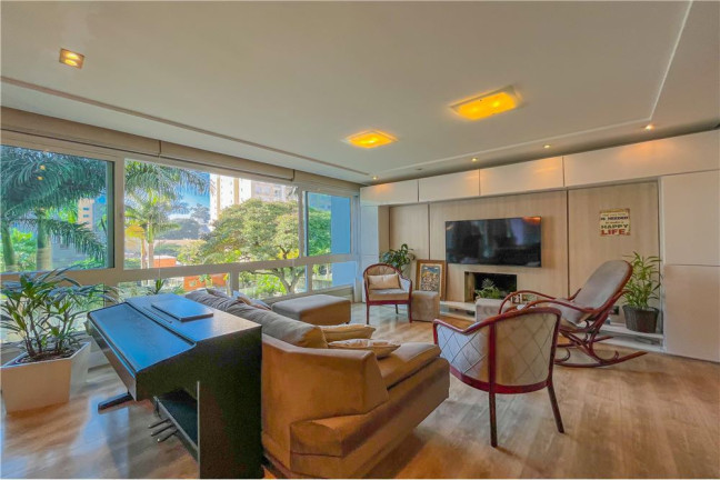 Imagem Apartamento com 3 Quartos à Venda, 134 m² em Passo Da Areia - Porto Alegre