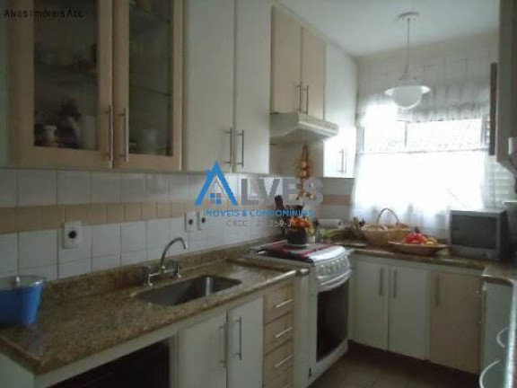 Imagem Casa com 5 Quartos à Venda, 150 m² em Taboão - São Bernardo Do Campo Imagem Casa com 5 Quartos à Venda, 150 m² em Taboão - São Bernardo Do Campo
