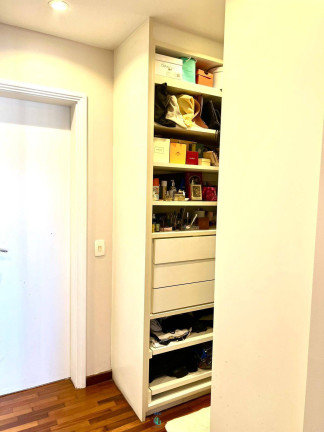 Imagem Apartamento com 3 Quartos à Venda, 261 m² Imagem Apartamento com 3 Quartos à Venda, 261 m²