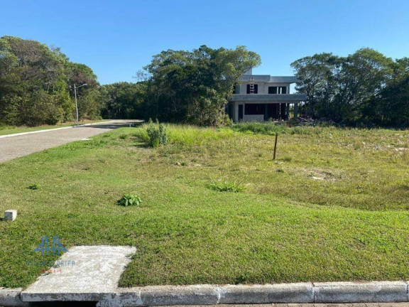 Terreno à Venda, 384 m² em Campeche - Florianópolis