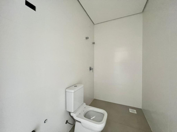 Imagem Casa com 4 Quartos à Venda, em -- - Capao Da Canoa Imagem Casa com 4 Quartos à Venda, em -- - Capao Da Canoa