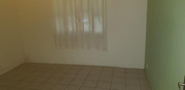 Imagem Casa com 9 Quartos à Venda, 543 m² em Floresta - Joinville Imagem Casa com 9 Quartos à Venda, 543 m² em Floresta - Joinville