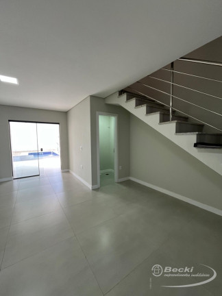 Imagem Casa com 3 Quartos à Venda, 160 m² em Atiradores - Joinville Imagem Casa com 3 Quartos à Venda, 160 m² em Atiradores - Joinville