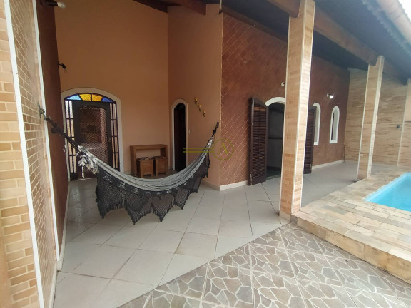 Casa com 3 Quartos à Venda, 266 m² em Parque Balneário Oásis - Peruíbe