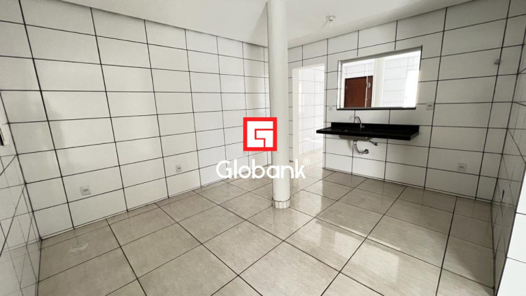 Imagem Apartamento com 3 Quartos para Alugar, 130 m² em Vila Sumaré - Montes Claros Imagem Apartamento com 3 Quartos para Alugar, 130 m² em Vila Sumaré - Montes Claros