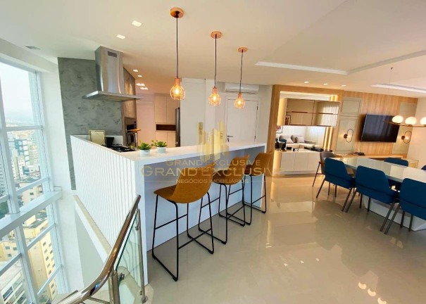 Imagem Apartamento com 4 Quartos à Venda, 240 m² em Centro - Balneário Camboriú