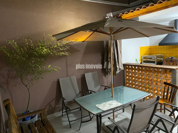 Casa com 3 Quartos à Venda, 180 m² em Morumbi - São Paulo