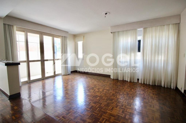 Imagem Apartamento com 3 Quartos à Venda, em Auxiliadora - Porto Alegre Imagem Apartamento com 3 Quartos à Venda, em Auxiliadora - Porto Alegre