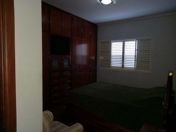 Imagem Casa com 3 Quartos à Venda, 240 m² em Centro - Pirassununga
