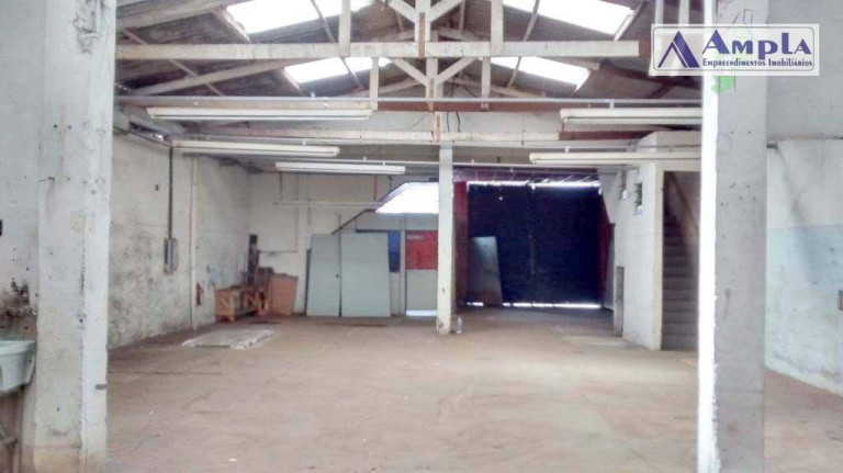 Galpão à Venda ou Locação, 600 m² em Vila Antonieta - São Paulo