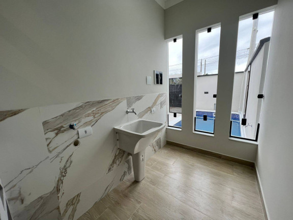 Imagem Casa com 2 Quartos à Venda, 130 m² em Estância São José - Peruíbe Imagem Casa com 2 Quartos à Venda, 130 m² em Estância São José - Peruíbe