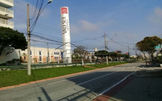 Imóvel com 3 Quartos à Venda, 600 m² em Jardim Satélite - São José Dos Campos