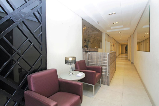 Sala Comercial à Venda, 35 m² em Rio Branco - Porto Alegre