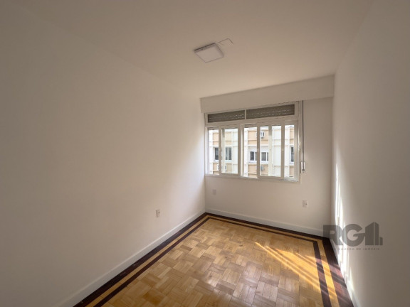 Imagem Apartamento com 3 Quartos à Venda, 145 m² em Santana - Porto Alegre Imagem Apartamento com 3 Quartos à Venda, 145 m² em Santana - Porto Alegre