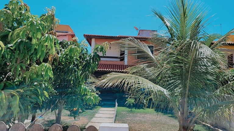 Imagem Casa com 4 Quartos à Venda, 220 m² em Buraquinho - Lauro De Freitas Imagem Casa com 4 Quartos à Venda, 220 m² em Buraquinho - Lauro De Freitas