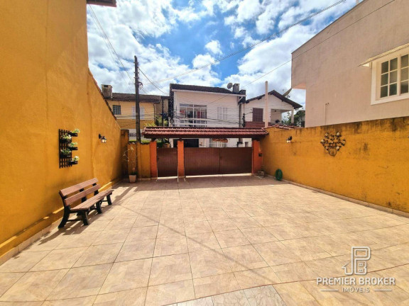 Imagem Casa com 3 Quartos à Venda, 145 m² em Parque Do Ingá - Teresópolis Imagem Casa com 3 Quartos à Venda, 145 m² em Parque Do Ingá - Teresópolis